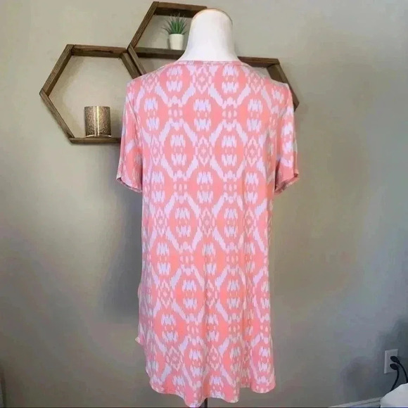 Market & Spruce Tops - Market & Spruce pink and blue short sleeve tunic